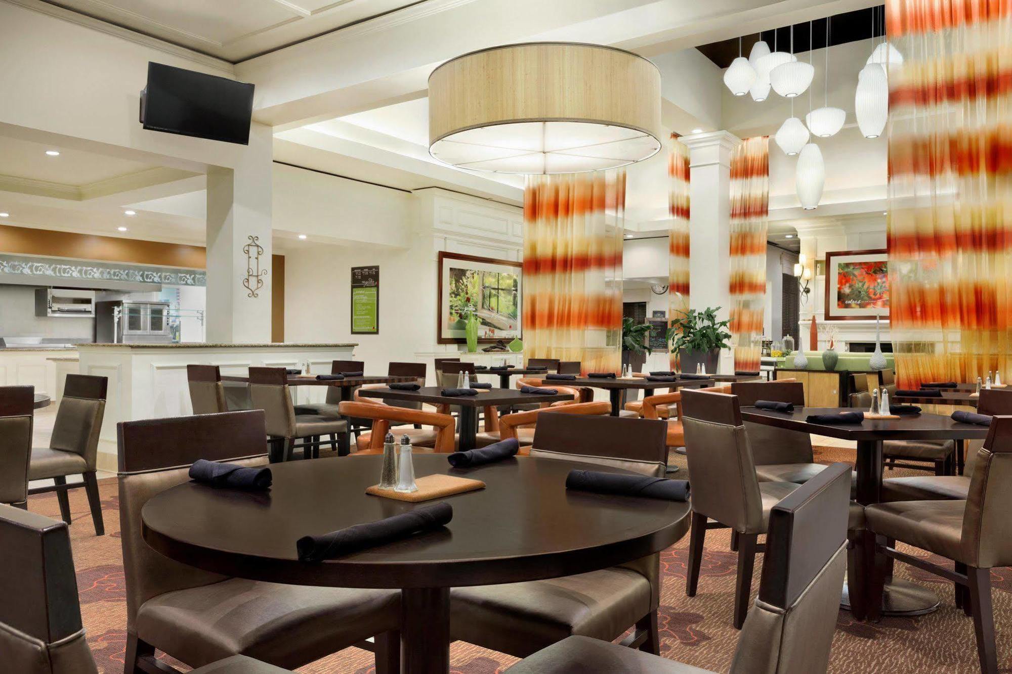 Courtyard By Marriott Atlanta Alpharetta Exterior foto