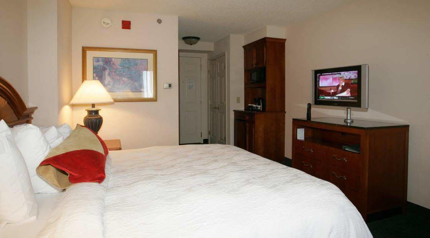 Courtyard By Marriott Atlanta Alpharetta Exterior foto